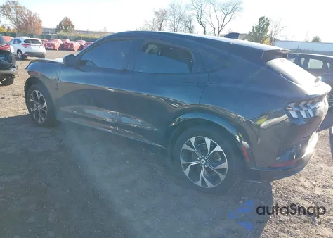 2022 Ford Mustang Mach-E Premium z USA, uszkodzony, nr VIN 3FMTK3SS6NMA03413